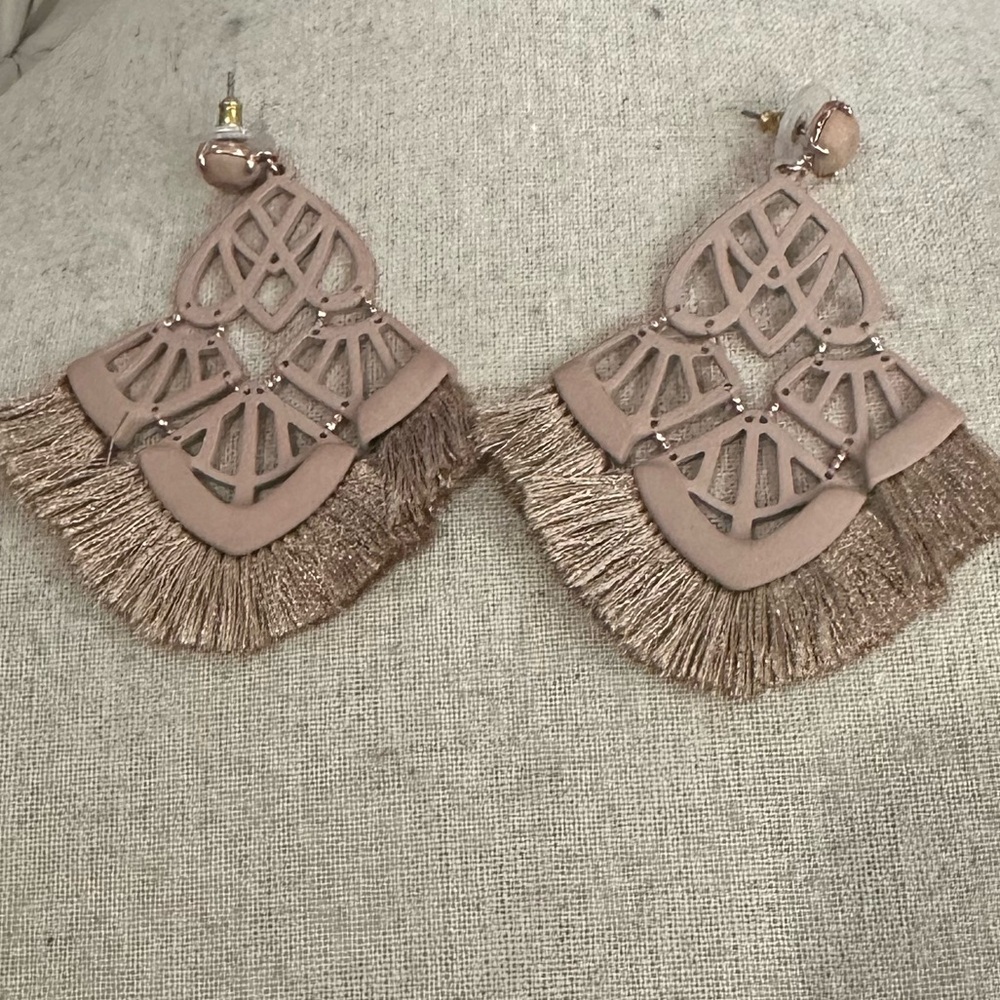 Stella & Dot Blush Alexandria Earrings